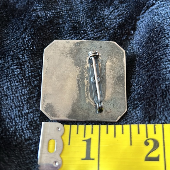 Brooch - Picture 3 of 3
